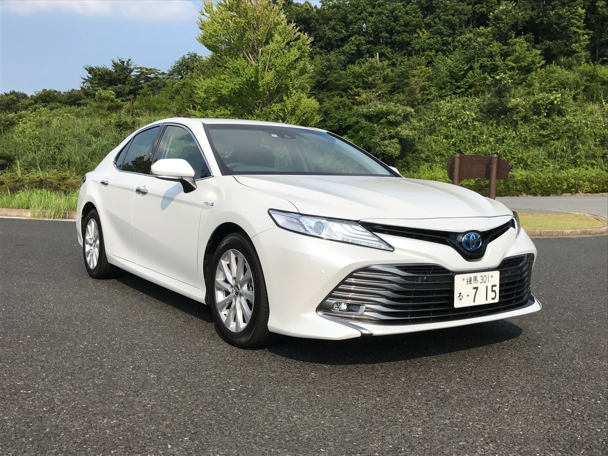 まるも亜希子の新車まるかじりトーク トヨタ カムリ 中古車 中古車情報のオークネット Jp