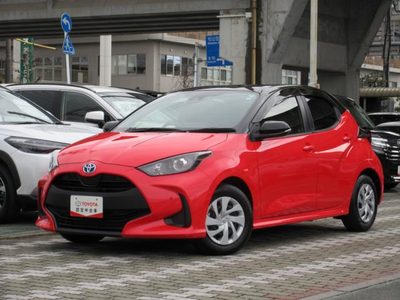 ヤリス　ハイブリッドの中古車