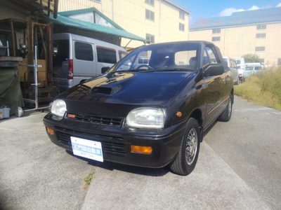 リーザの中古車