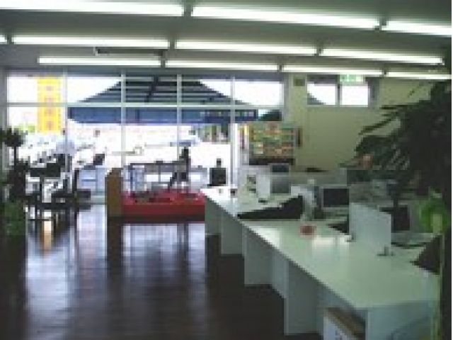 販売店写真3